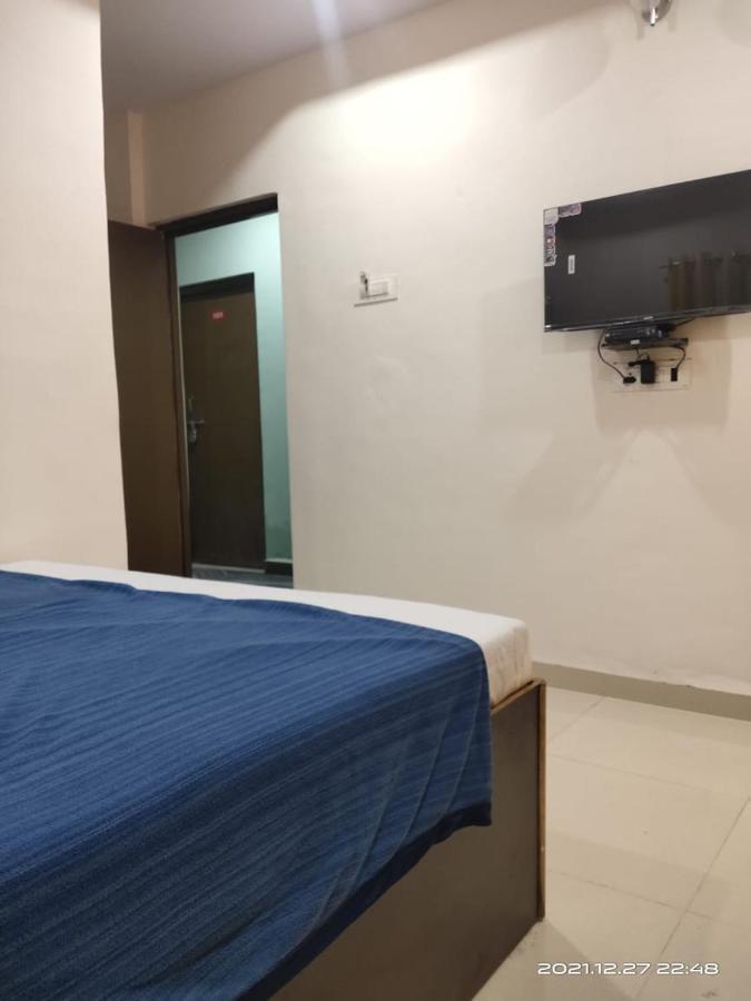 Hotel Sai Santosh Shirdi Exterior foto